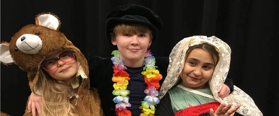 Billede af børn der er klædt ud